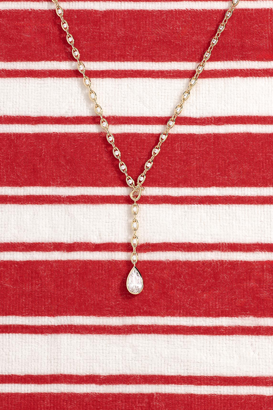 02-YC7863OX-APM-Monaco-Enchaîné-Necklace