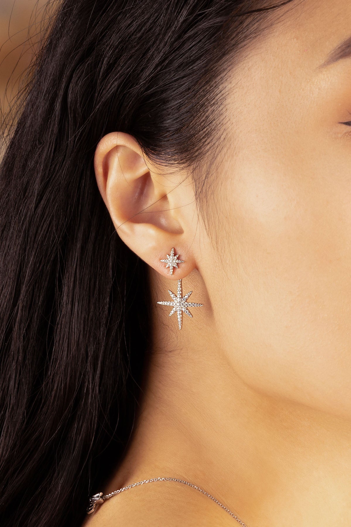 APM Monaco Asymmetric Météorites Ear Jacket and Stud in Silver worn on ear