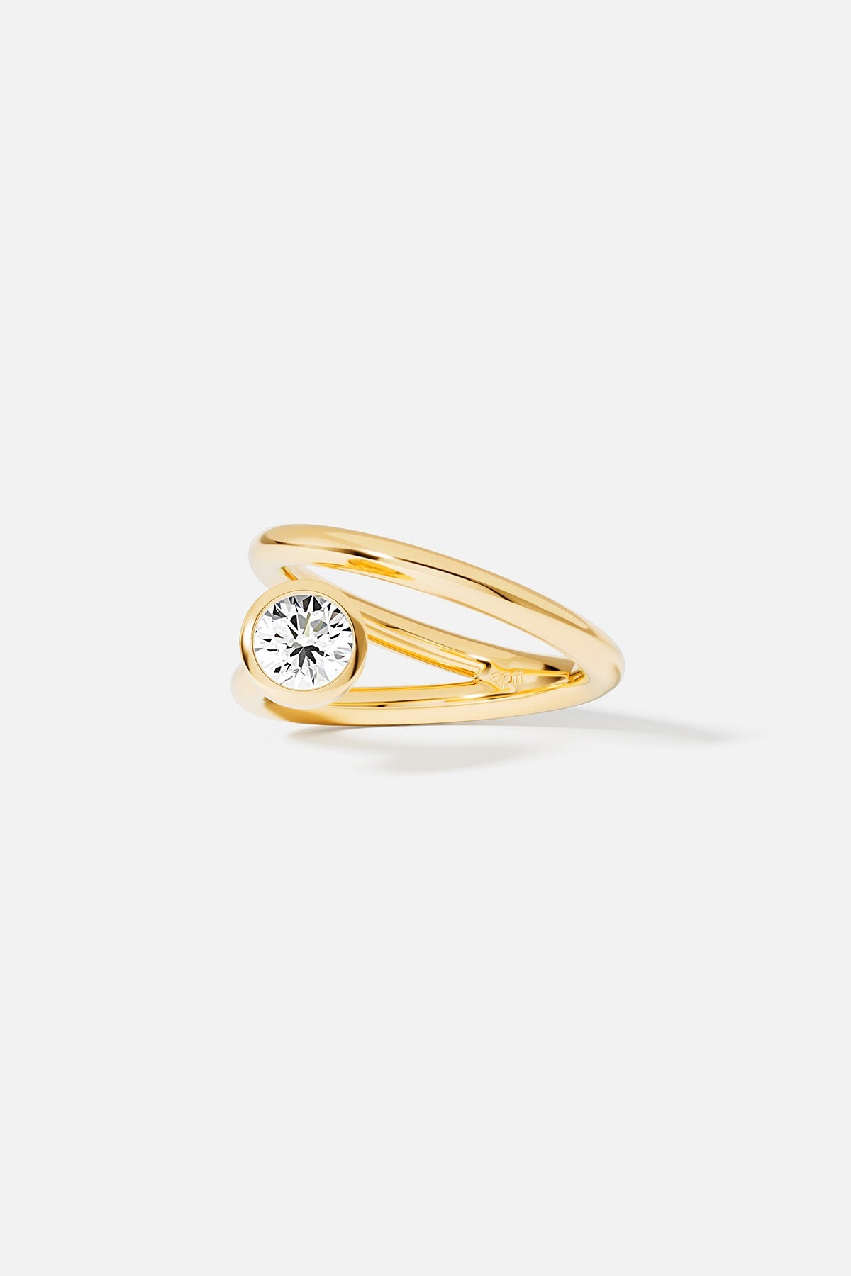 APM Monaco Twist Éclat Ring in Yellow Gold