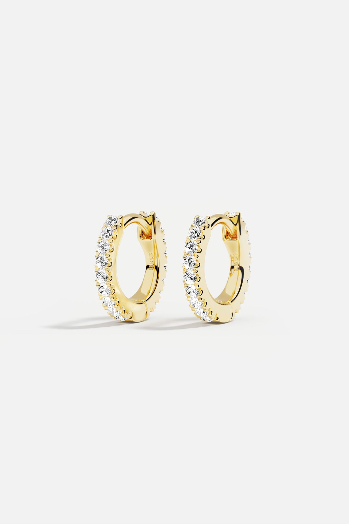 01-YE9563OX-APM-Monaco-Promesse-Earrings