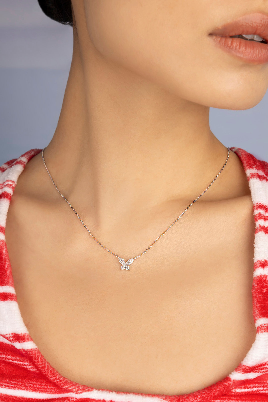 02-WC6184OX-APM-Monaco-Papillon-Necklace