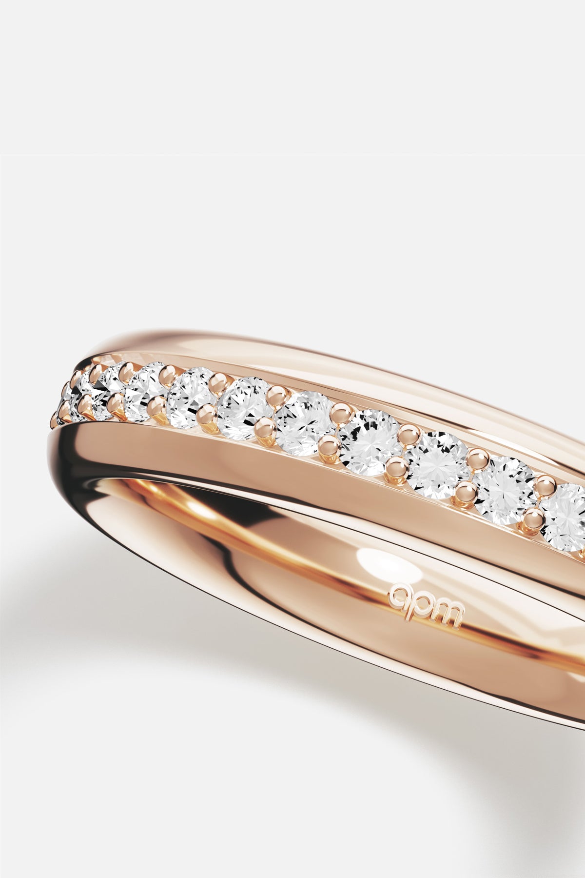 APM Ring in rose color, a delicate sparkle for effortless everyday elegance.