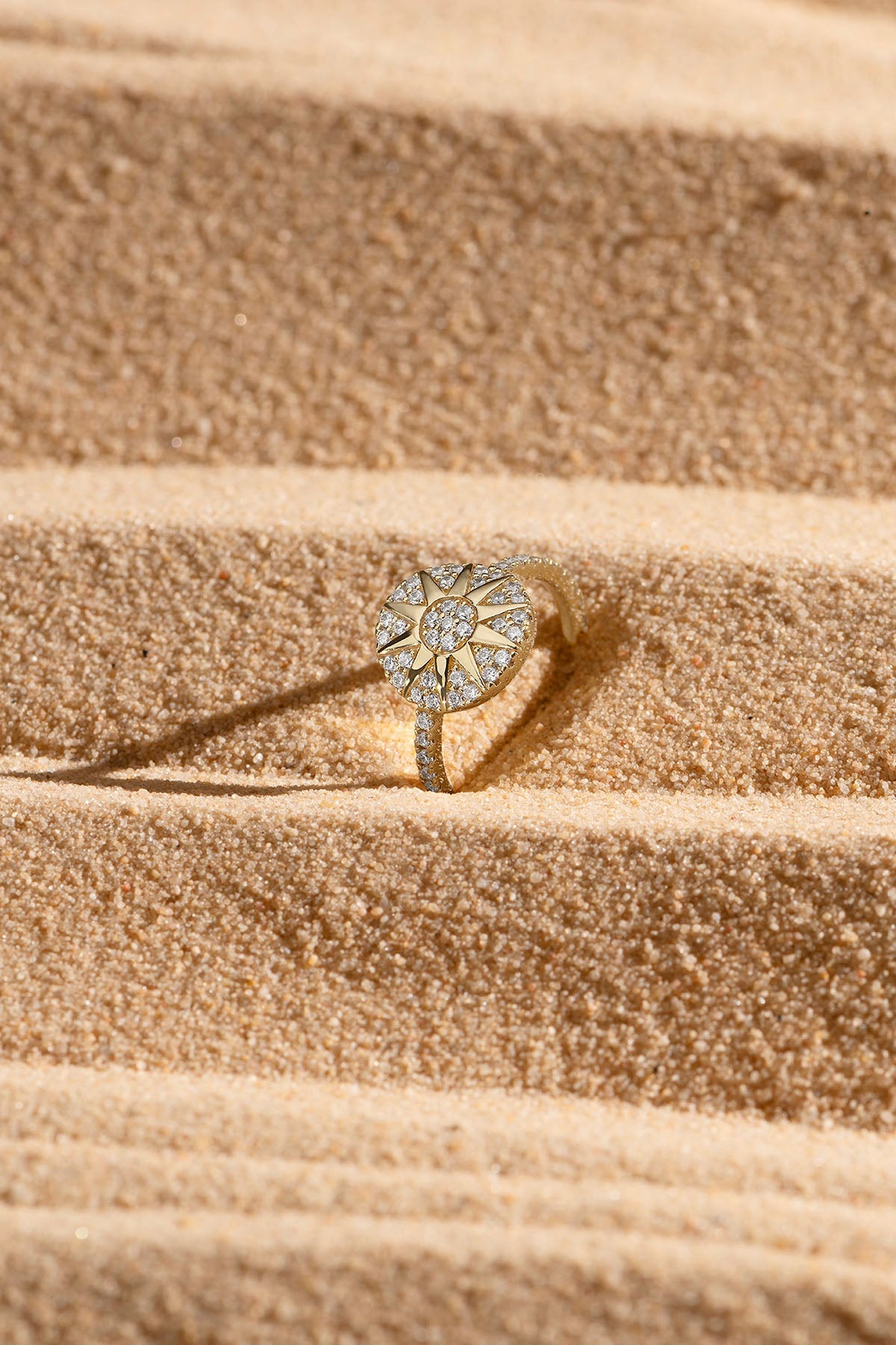 Soleil Pavé Ring - APM Monaco