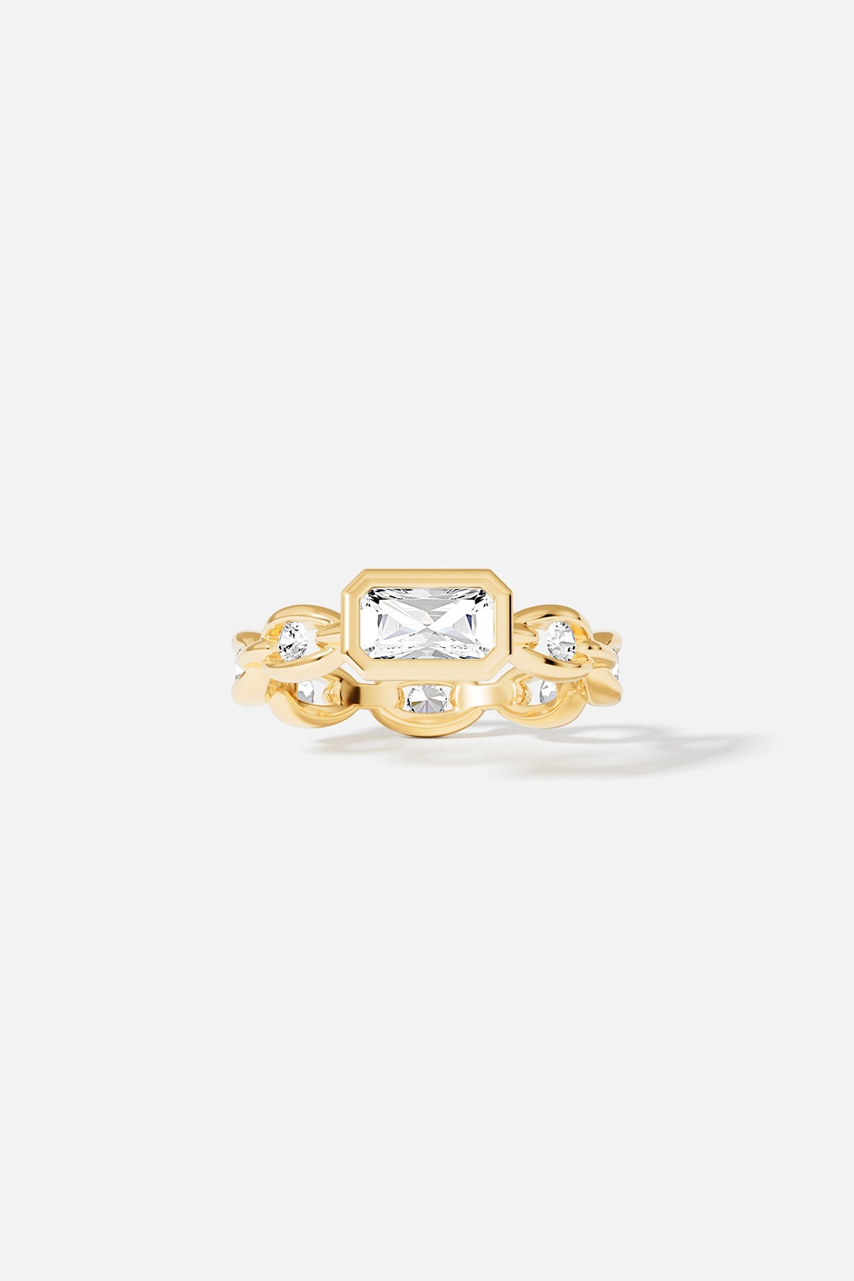 APM Monaco Éclat Chain Ring in Yellow Gold