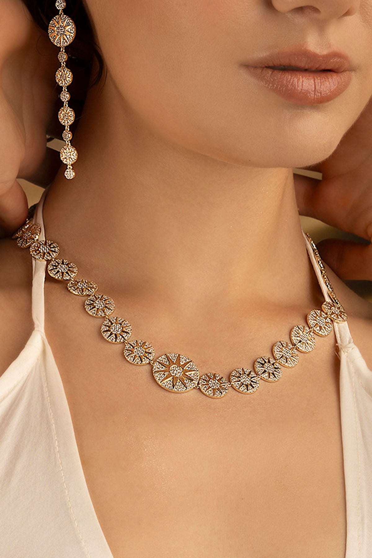 APM Monaco Soleil Adjustable Necklace in Yellow Gold