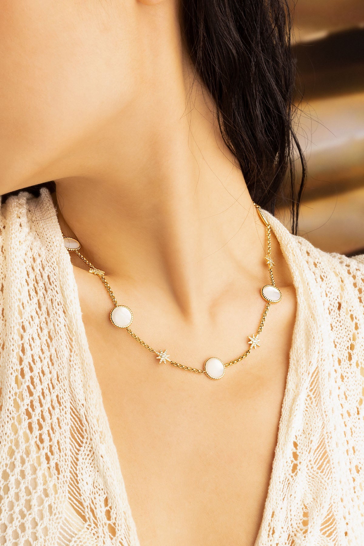 APM Monaco White Nacre Météorites Choker in Yellow Gold